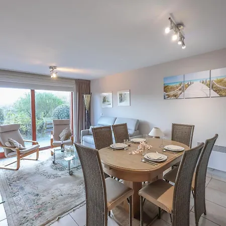 With Private Balcony, Cleaning Included Apartment *